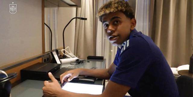 麻将胡了2-【早报】荷兰兵不血刃！土耳其“黑进”八强！