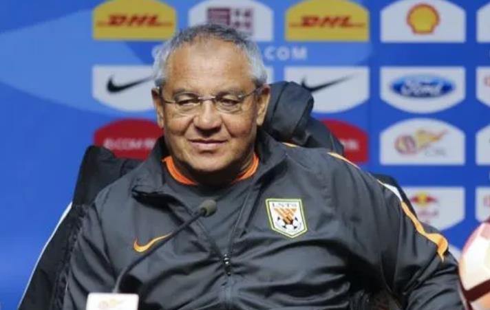 麻将胡了2-韩鹏出任鲁能教练组组长!宿茂臻又同时挂帅,队员到底该听谁的?